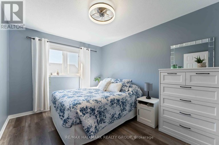 28985545/104-esterbrook-drive/mer-bleuebradley-estatesanderson-park/ottawa/ontario/K1W0A9_31