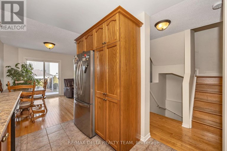 29579531/2685-sylvain-street/town-of-rockland/clarence-rockland/ontario/K4K1V3_12