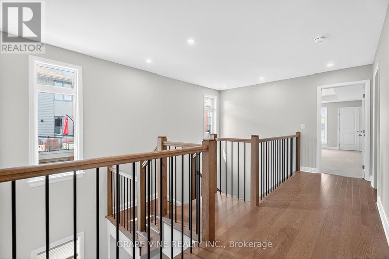 28743049/525-pimiwidon-street/cfb-rockcliffe-and-area/ottawa/ontario/K1K5A1_41