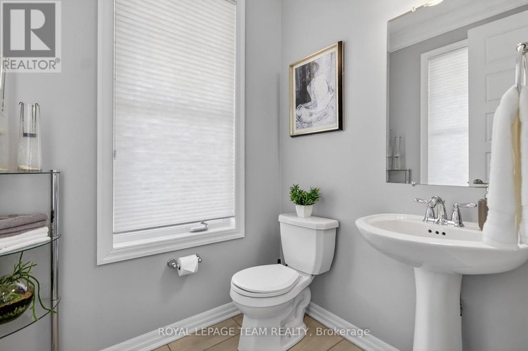 29455181/375-meadowbreeze-drive/emerald-meadowstrailwest/ottawa/ontario/K2M0K3_7