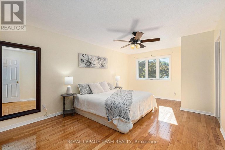 29033840/93-royal-oak-court/hunt-club-parkgreenboro/ottawa/ontario/K1T3N9_15