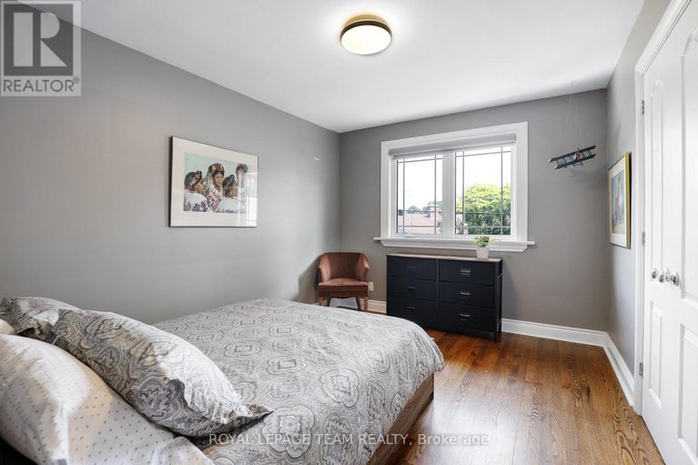 28584600/1939-wembley-avenue/carlingwood/ottawa/ontario/K2A1A8_27