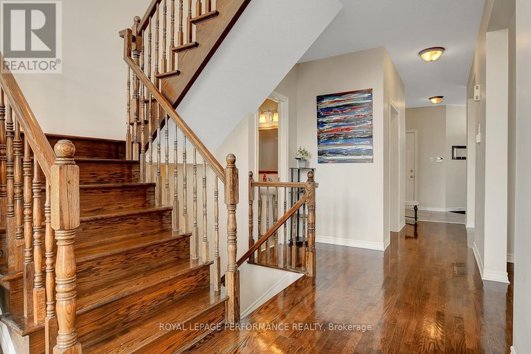 29343896/1019-valin-street/fallingbrookgardenway-south/ottawa/ontario/K4A4X8_7