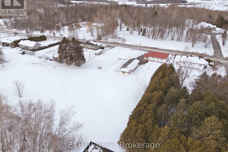 29393358/1776-labonte-street/clarencerockland-twp/clarence-rockland/ontario/K0A1N0_35