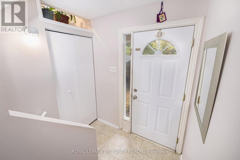 29543637/142-salter-crescent/beaverbrook/ottawa/ontario/K2K1Y8_6