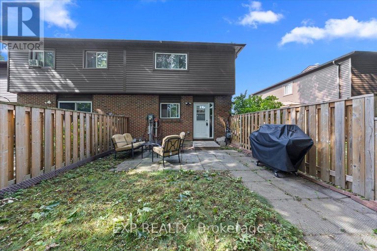 28857986/3166-stockton-drive/blossom-parkkemp-parkfindlay-creek/ottawa/ontario/K1T1S1_32