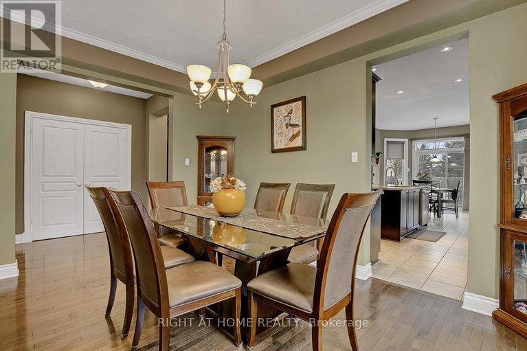 29641405/701-everlasting-crescent/springridgeeast-village/ottawa/ontario/K4A0K2_8