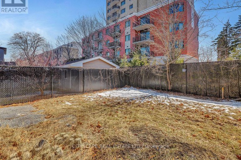 28125570/68-prince-albert-street/overbrookcastle-heights/ottawa/ontario/K1K2A1_38