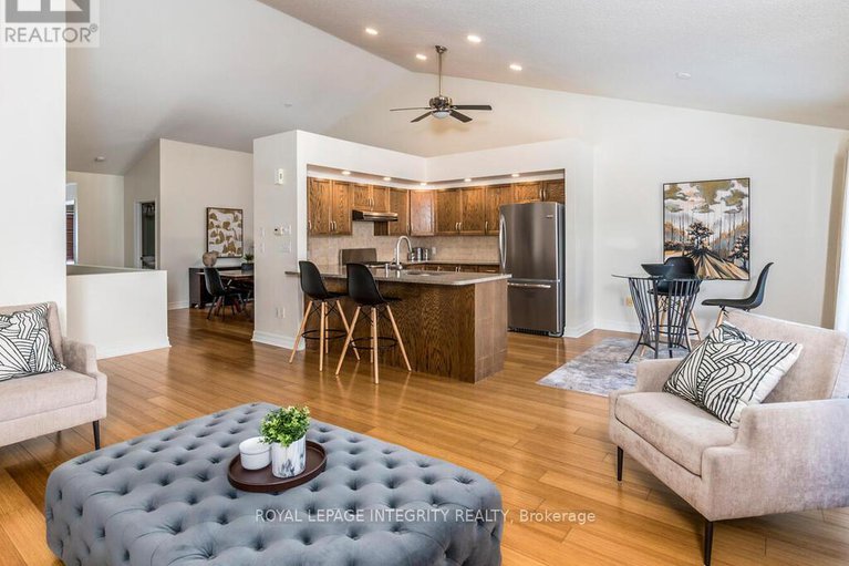 29305023/223-willow-creek-circle/strandherd/ottawa/ontario/K2G7B1_11