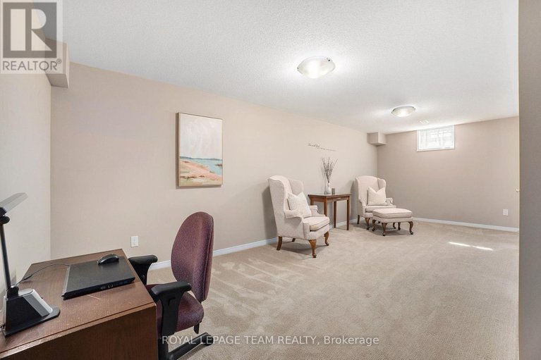 28212352/138-akerson-road-w/emerald-meadowstrailwest/ottawa/ontario/K2M0B3_27