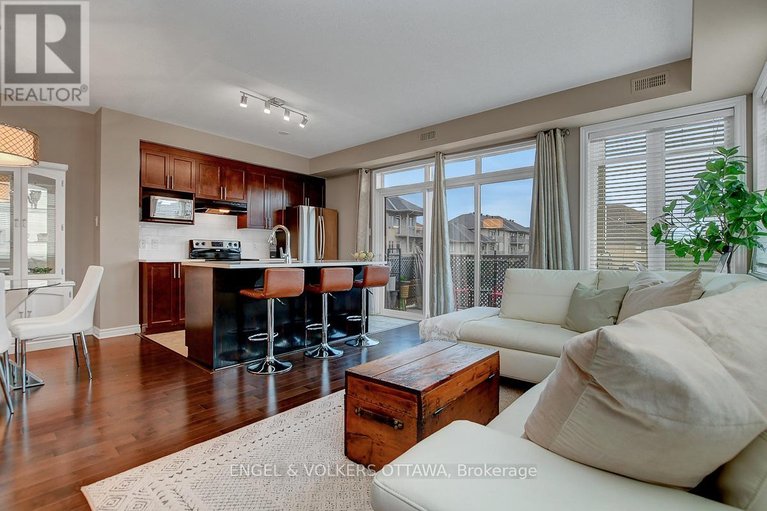 29300769/e-188-hornchurch-lane/longfields/ottawa/ontario/K2J2T3_9