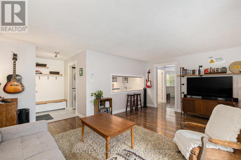 28429605/216-270-brittany-drive/viscount-alexander-park/ottawa/ontario/K1K4M3_8