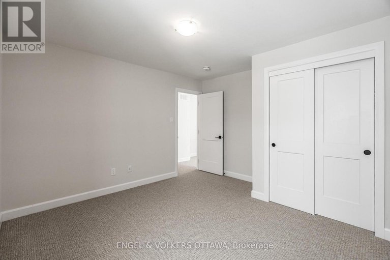 29150331/683-fisher-street/north-grenville-twp-kemptville-south/north-grenville/ontario/K0G1J0_25