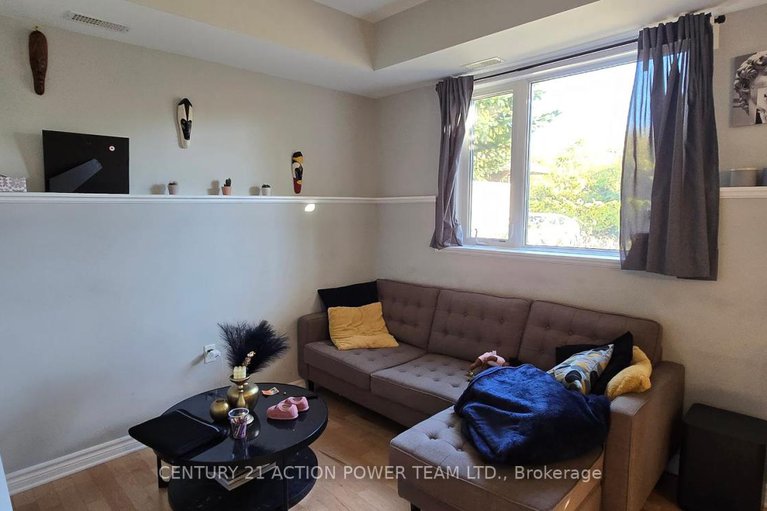 28952106/104-755-beauparc-private/cyrville/ottawa/ontario/K1J0A2_11