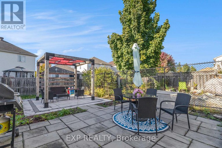 28965059/1550-demeter-street/fallingbrookgardenway-south/ottawa/ontario/K4A4Y9_16