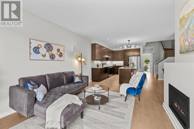 28598402/821-quartet-avenue/riverside-southgloucester-glen/ottawa/ontario/K1X0C4_10