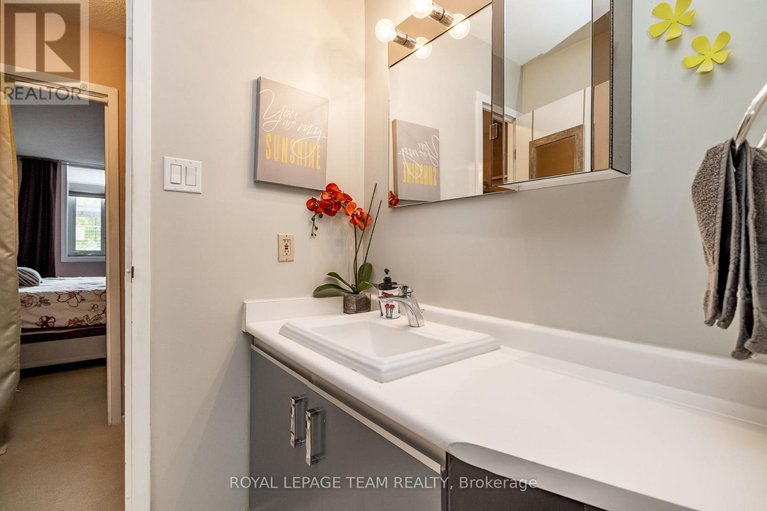 28853086/115-1025-grenon-avenue/fairfield-heights/ottawa/ontario/K2B8S5_23