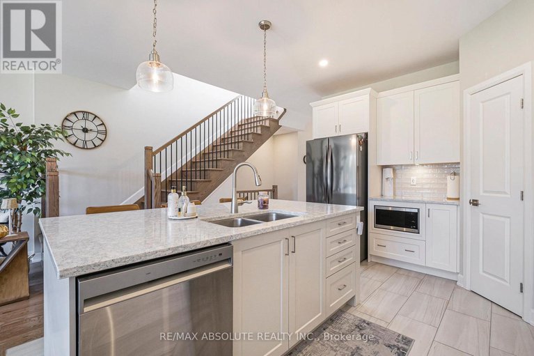 28955191/16b-cockburn-street/richmond/ottawa/ontario/K0A2Z0_6