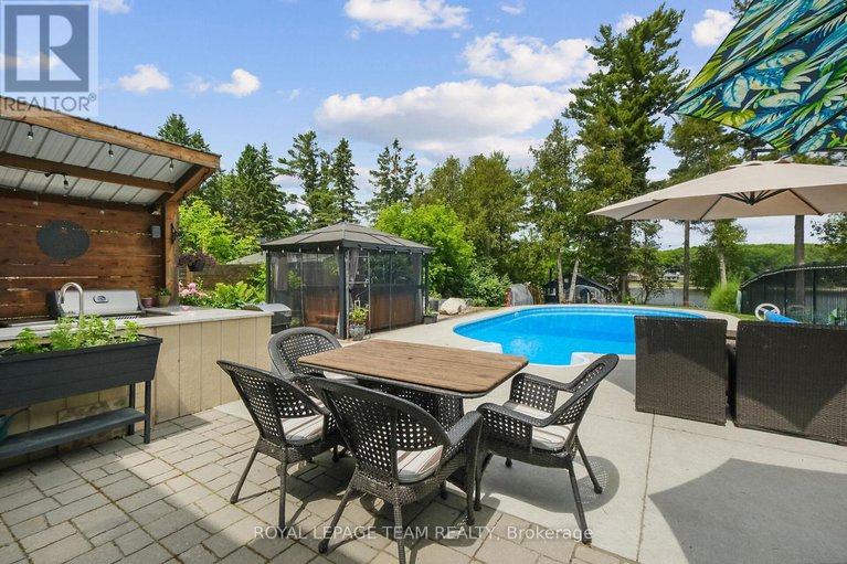 29371442/4440-tranquility-lane/constance-bay/ottawa/ontario/K0A3M0_24