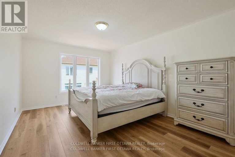 28737270/107-columbia-avenue/hunt-club/ottawa/ontario/K1V1Z3_21