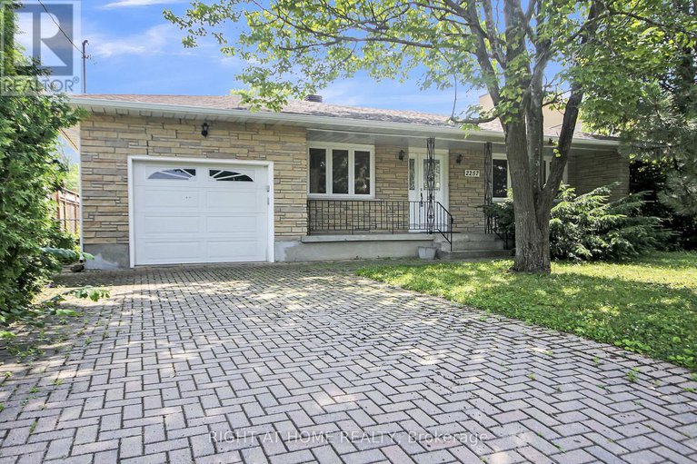 28631481/2257-prospect-avenue/alta-vista/ottawa/ontario/K1H7G2_1