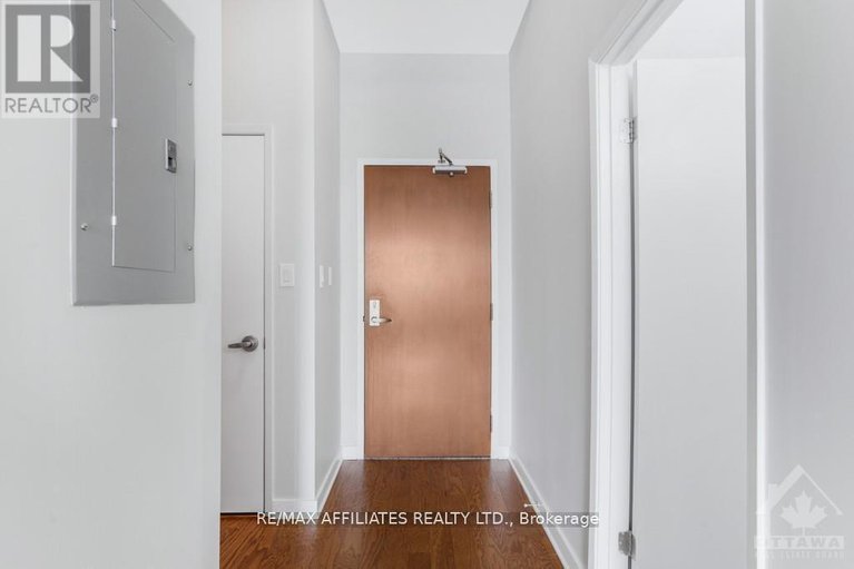 28532586/109-310-centrum-boulevard/bilberry-creekqueenswood-heights/ottawa/ontario/K1E0A3_6
