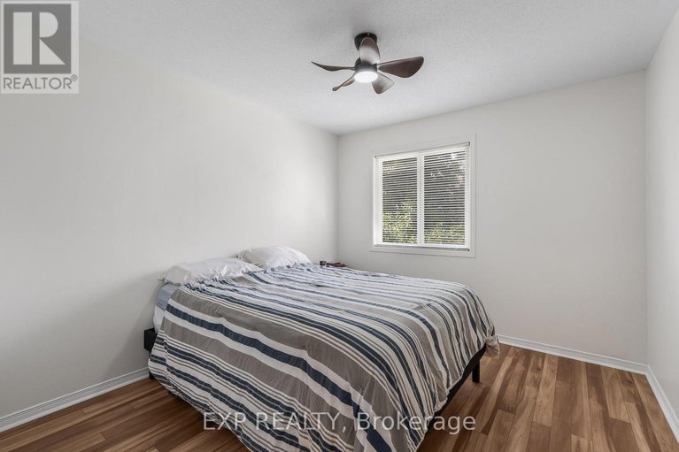 28620331/44-tobermory-crescent/morgans-grantsouth-march/ottawa/ontario/K2K3M4_20