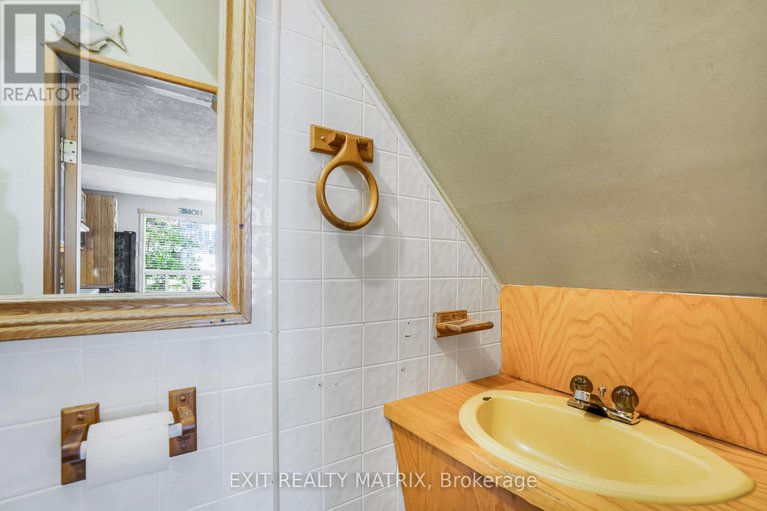 28379387/1018-sinclair-street/hawkesbury/hawkesbury/ontario/K6A1E5_15