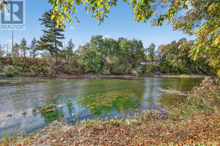 28956682/5228-mclean-crescent/manotick-long-island-nicholls-island/ottawa/ontario/K4M1G2_20