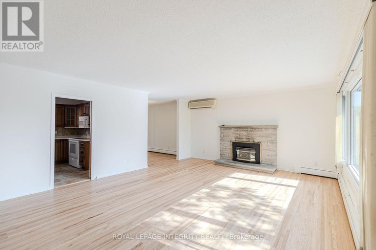 28882629/135-desmond-avenue/glencairnhazeldean/ottawa/ontario/K2L1E8_7