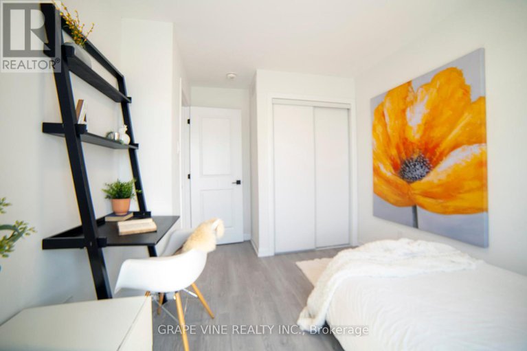 28962954/2057-caltra-crescent/half-moon-bay/ottawa/ontario/K2J6V4_43