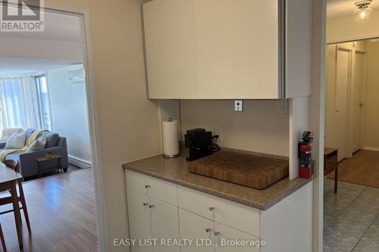 29689051/2005-415-greenview-avenue/britannia/ottawa/ontario/K2B8G5_11