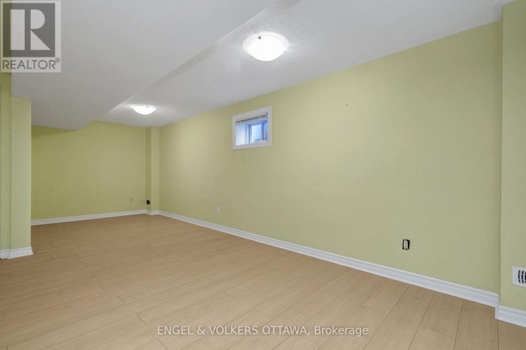 28399341/305-lamarche-avenue/orleans-village/ottawa/ontario/K1C1T1_25