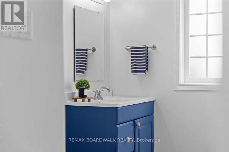 29673250/8044-craig-farm-drive/metcalfe/ottawa/ontario/K0A2P0_36