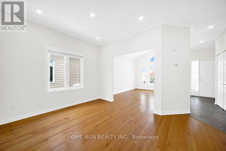 29424088/265-colbert-crescent/ridgemont/ottawa/ontario/K1V2C7_14