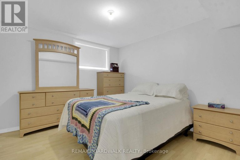 29638763/6658-benoit-street/chateauneuf/ottawa/ontario/K1C1J6_25