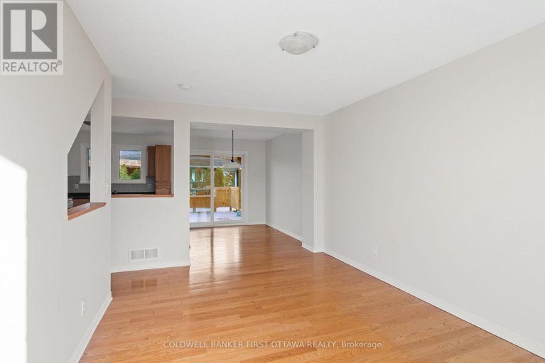 28333464/106-monterey-drive/leslie-park/ottawa/ontario/K2H7A8_8