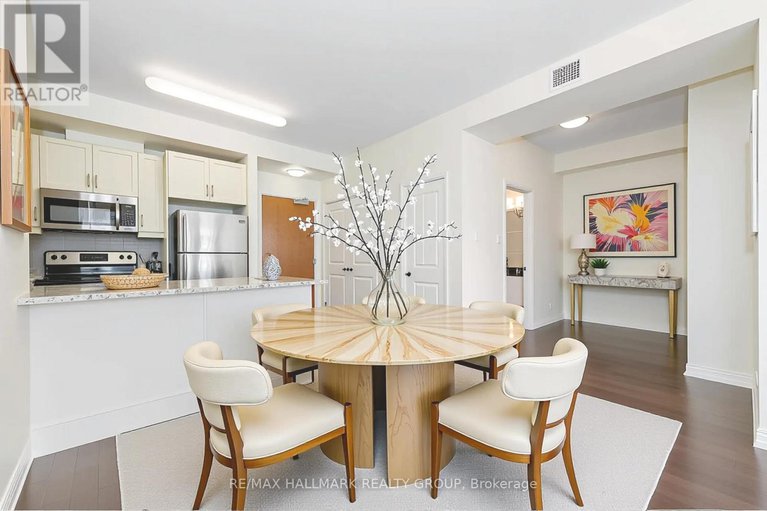 28537362/ph1-2702-242-rideau-street/sandy-hill/ottawa/ontario/K1N0B7_12
