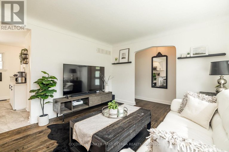 29624487/1-porter-street/stittsville-south/ottawa/ontario/K2S1P8_8