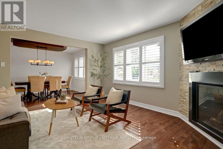 28890057/680-weston-drive/elmvale-acres/ottawa/ontario/K1G1V8_8