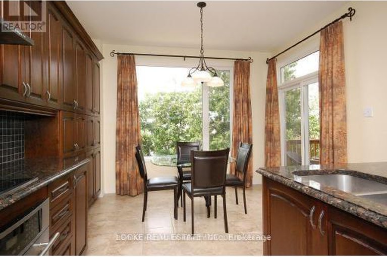 29245171/149-copperwood-street/convent-glen-north/ottawa/ontario/K1C7S3_6