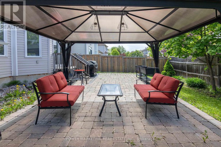 28585317/124-strathcarron-crescent/morgans-grantsouth-march/ottawa/ontario/K2K0C7_38