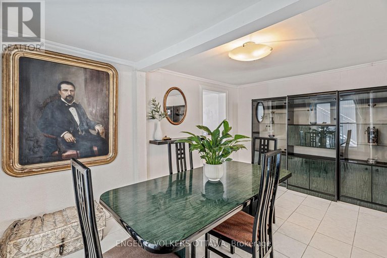 29306612/477-booth-street/west-centre-town/ottawa/ontario/K1R7L1_8