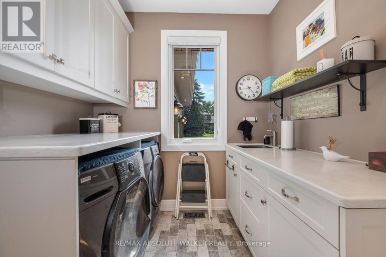 28513868/5-melva-avenue/blossom-parkkemp-parkfindlay-creek/ottawa/ontario/K1T3W9_22