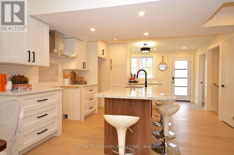 29092514/32-660-hochelaga-street/carson-meadows/ottawa/ontario/K1K2E9_14