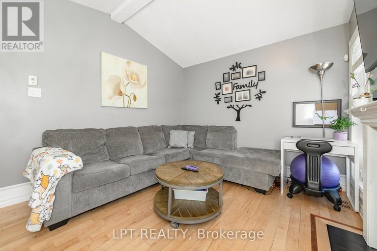 28805293/800-schooner-crescent/riverside-southgloucester-glen/ottawa/ontario/K1V1Y8_20