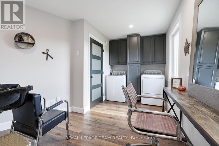 28911703/10527-kirker-road/south-dundas-matilda-twp/south-dundas/ontario/K0E1C0_25