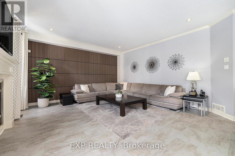 28647613/184-harbour-view-street-e/strandherd/ottawa/ontario/K2G7B4_18
