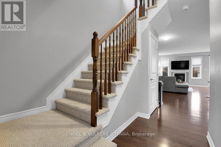 29613576/639-via-mattino-way/longfields/ottawa/ontario/K2J6B9_5