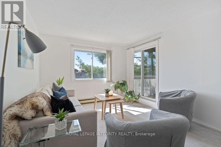 28876119/206-212-viewmount-drive/borden-farmstewart-farmcarleton-heightsparkwood-hills/ottawa/ontario/K2E7X2_7